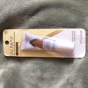 050 Deep Almay Ageless Hydrating Concealer